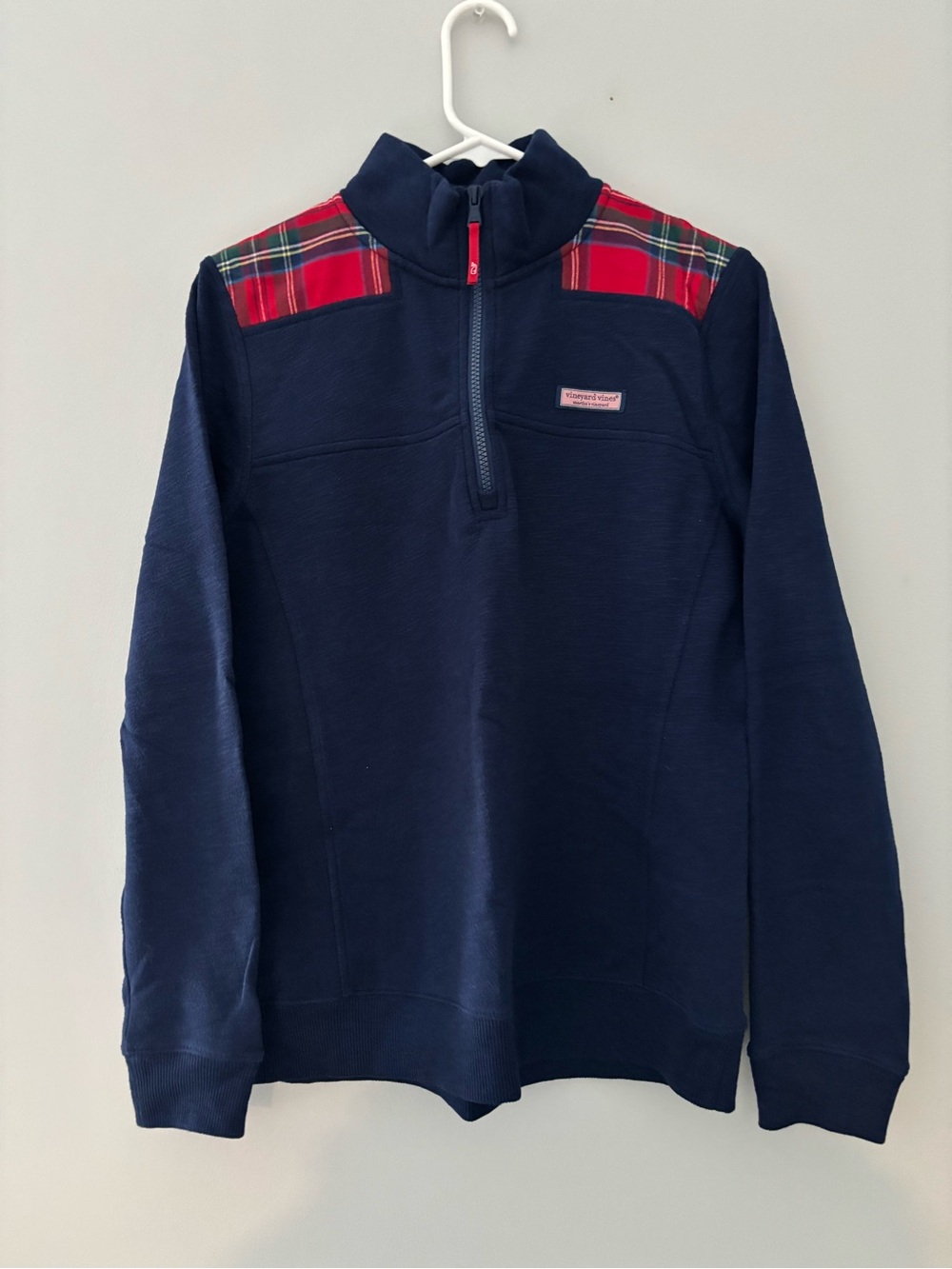 NWOT Vineyard Vines Women’s Navy Half-Zip Pullover with Red Tartan Accents